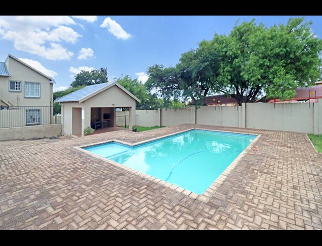 2 BEDROOM APARTMENT FOR SALE IN NORTHGATE